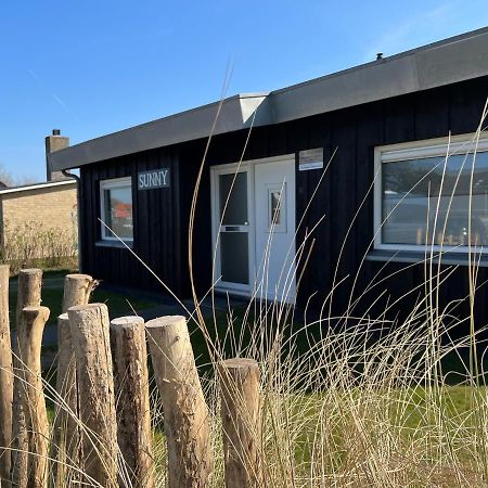 Bungalow Sunny, Lekker Uitwaaien Op Het Strand! Callantsoog Bagian luar foto